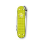 VICTORINOX Swiss Army Classic SD zsebkés, alox, Electric Yellow 2023