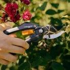 FISKARS SingleStep mellévágó metszőolló P26