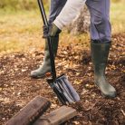FISKARS Solid Plus hegyes ásó (XL) hosszított nyéllel