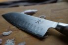 RYDA KNIVES A-30 santoku kés, barázdált pengével (18 cm) damaszkuszi acél